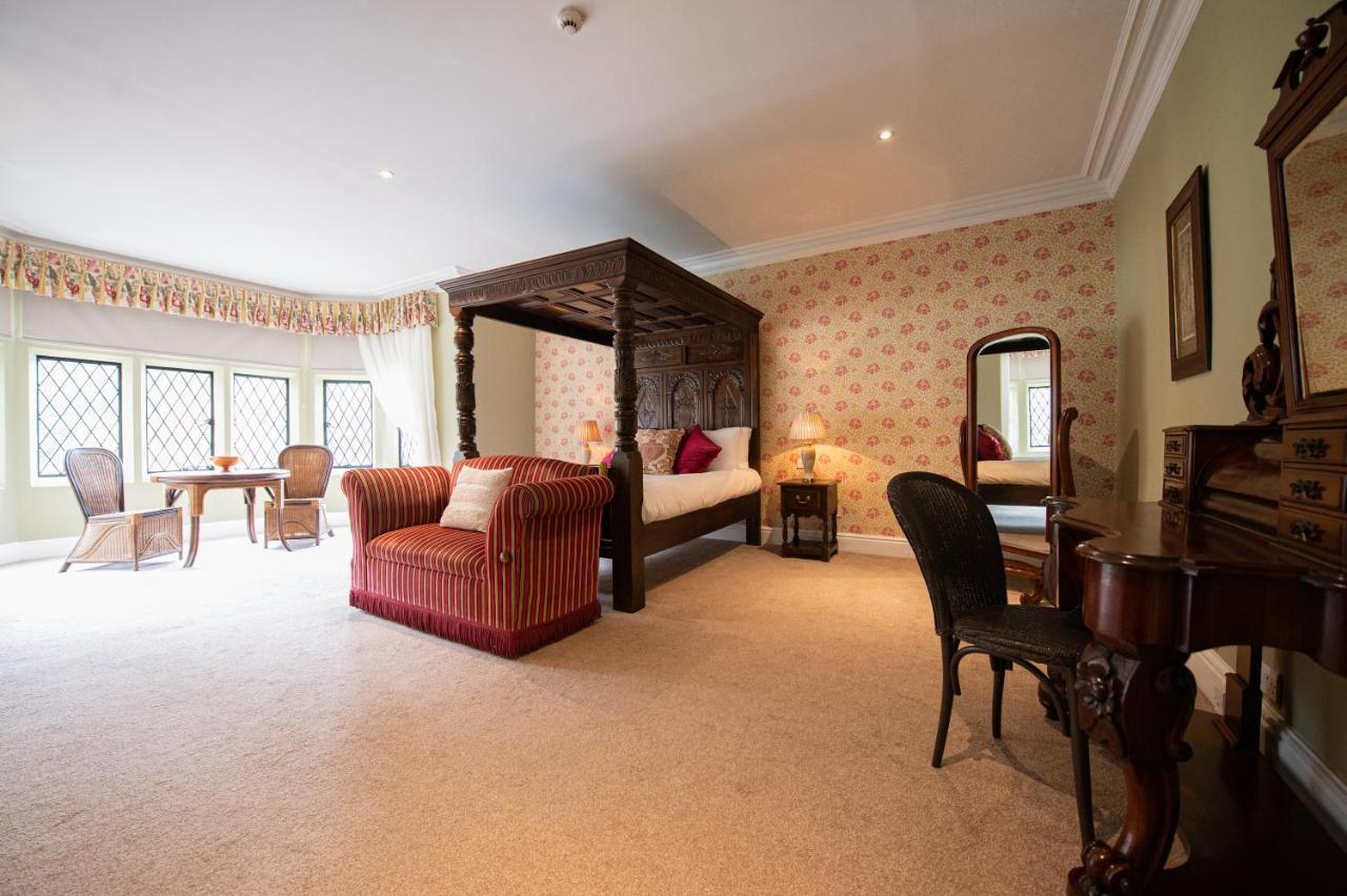 Miskin Manor Hotel هينسول المظهر الخارجي الصورة