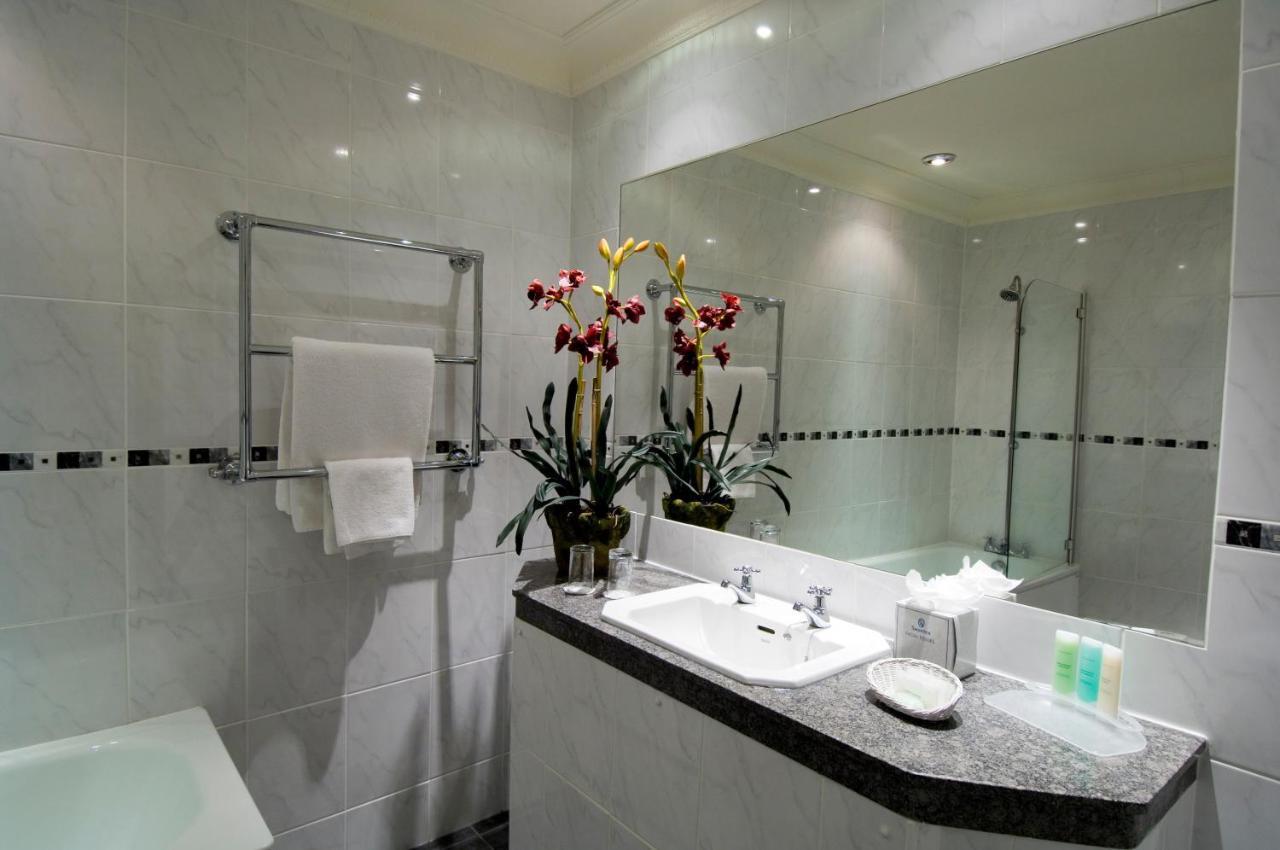 Miskin Manor Hotel هينسول المظهر الخارجي الصورة