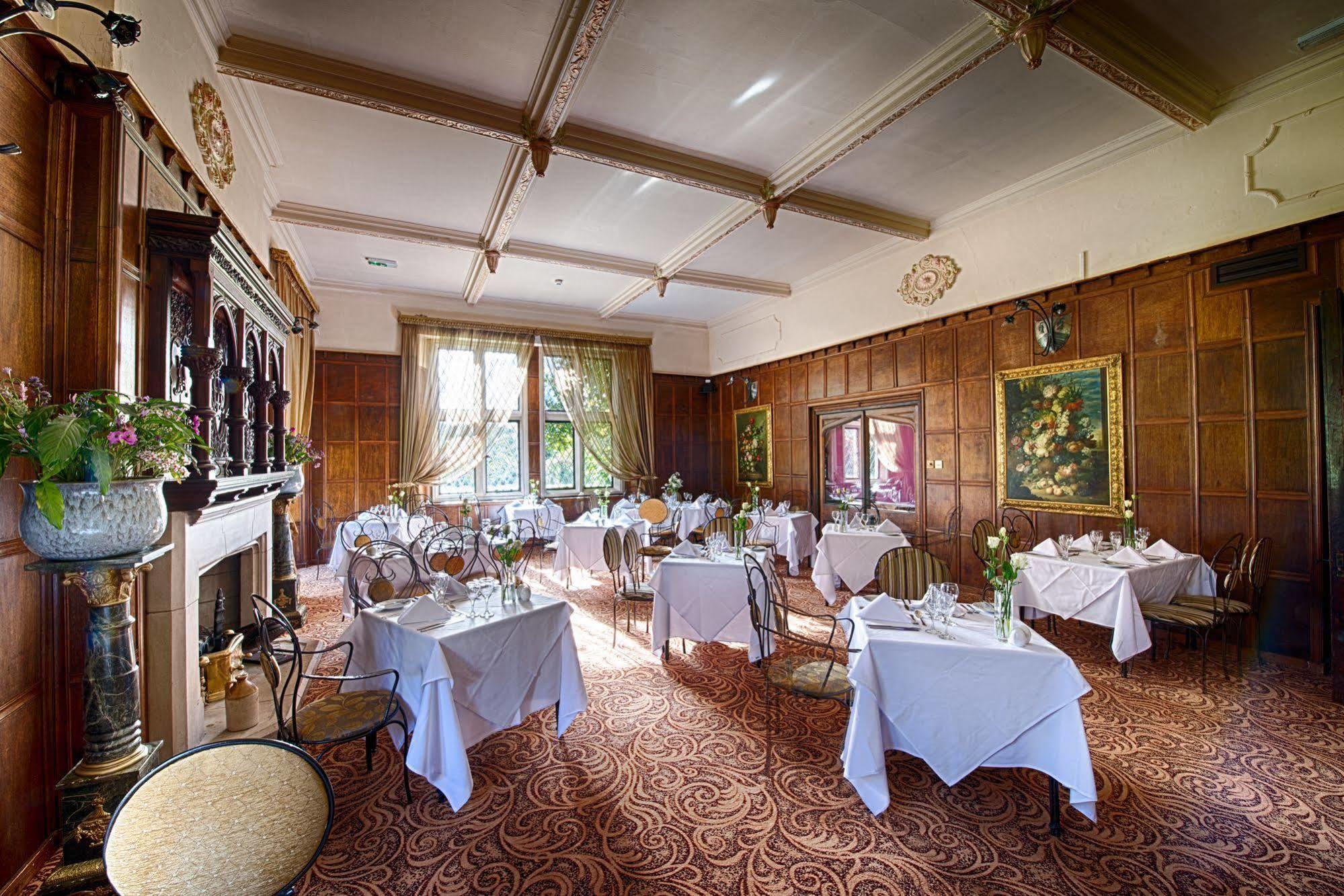 Miskin Manor Hotel هينسول المظهر الخارجي الصورة