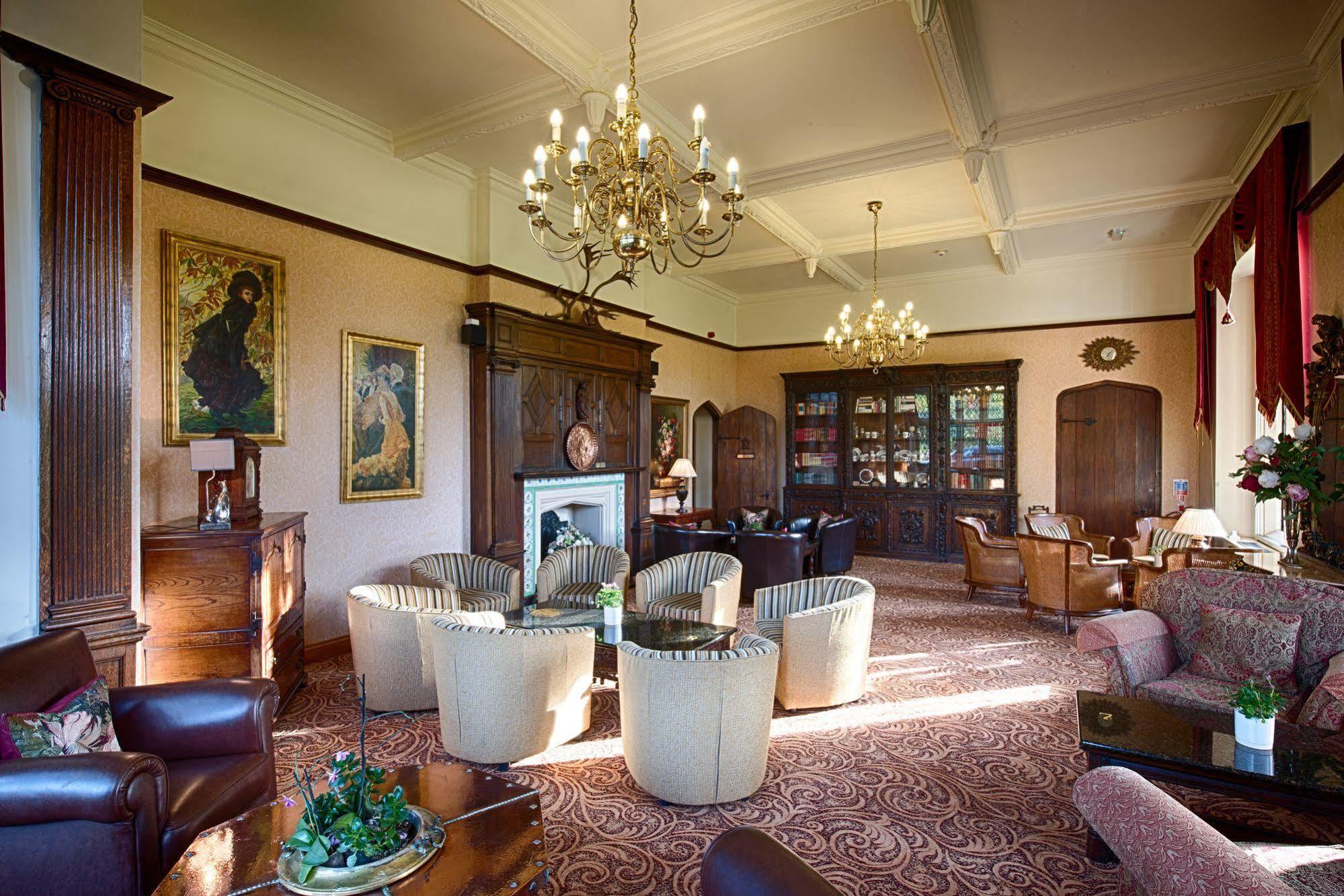 Miskin Manor Hotel هينسول المظهر الخارجي الصورة