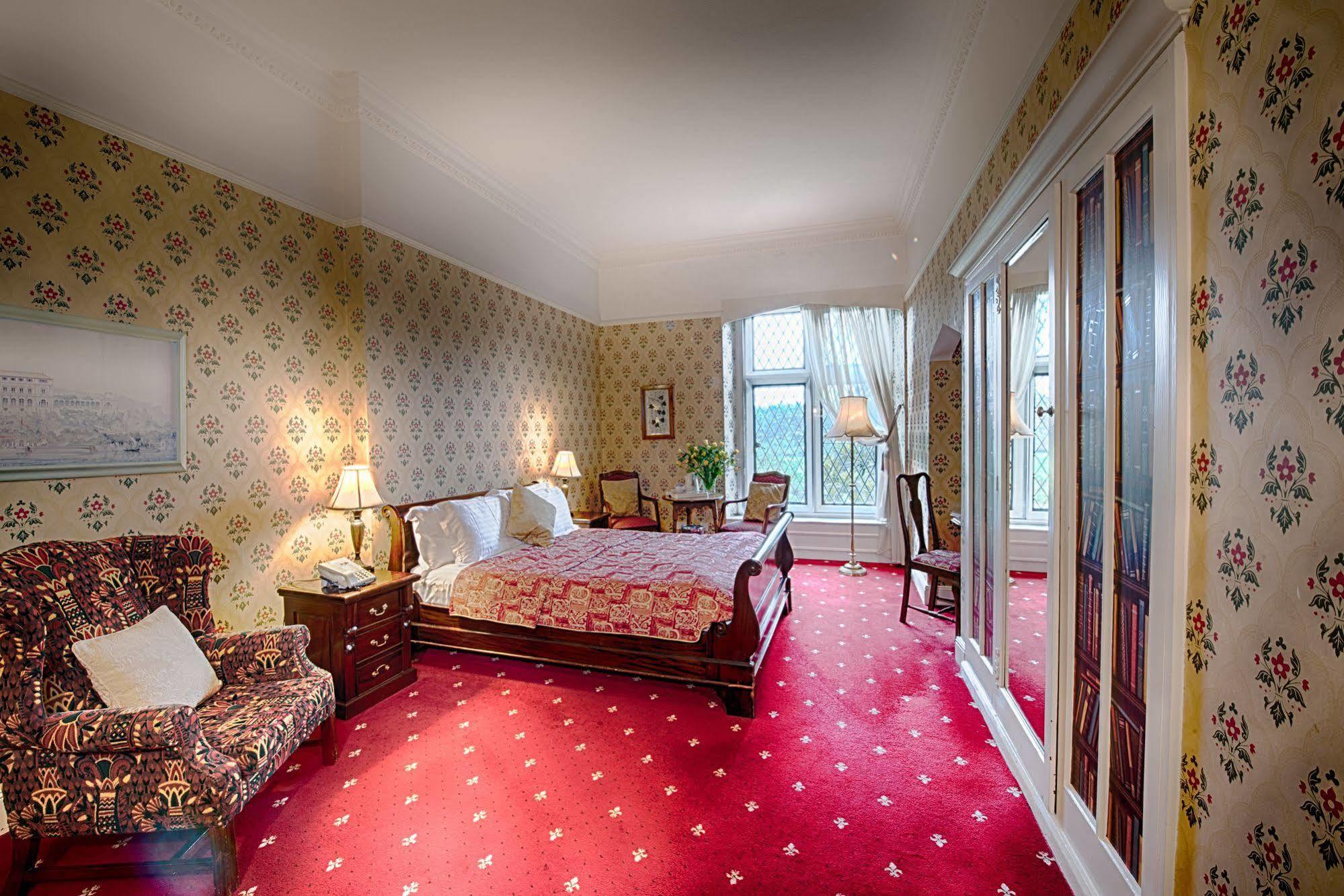 Miskin Manor Hotel هينسول المظهر الخارجي الصورة