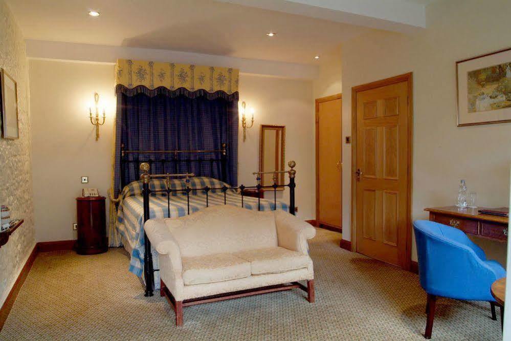Miskin Manor Hotel هينسول المظهر الخارجي الصورة