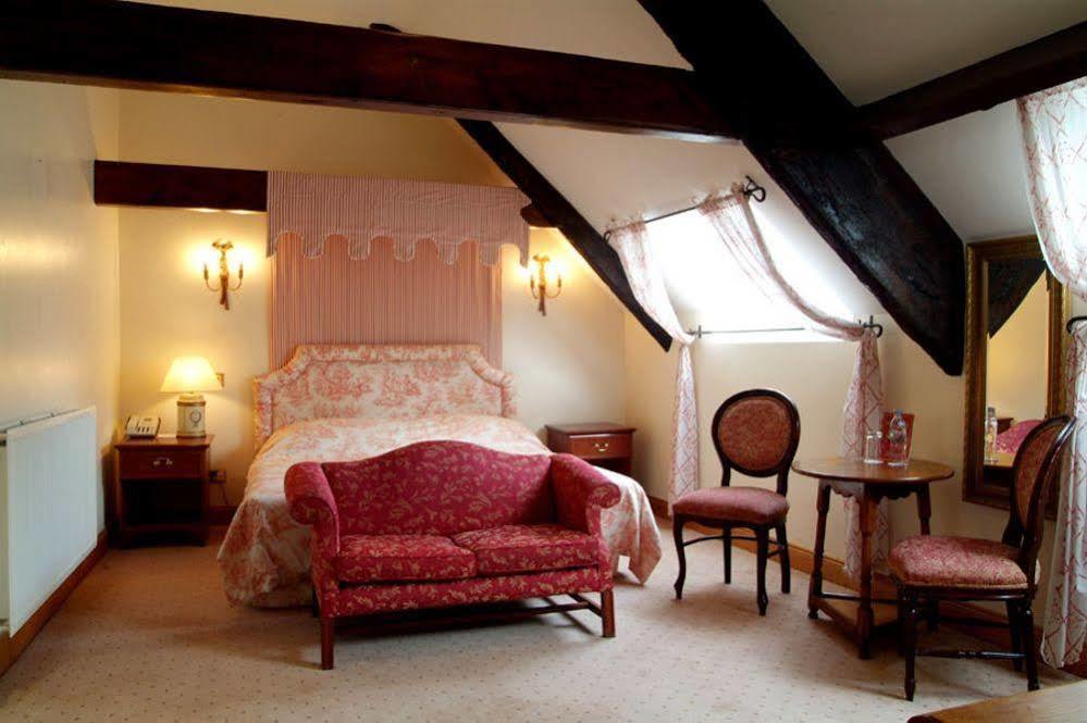 Miskin Manor Hotel هينسول المظهر الخارجي الصورة
